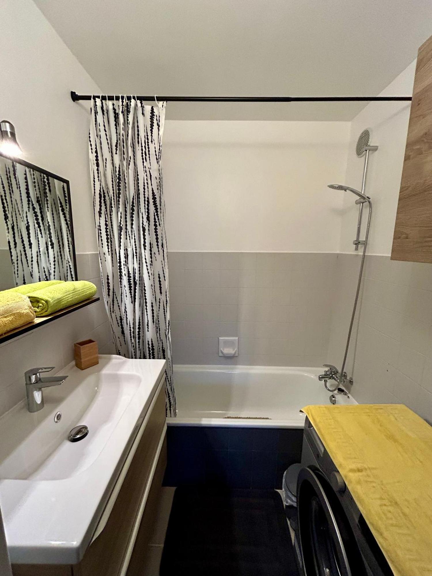 Cocoon Vue Mer ☆ En Face Du Port De Golfe-Juan ☆ Экстерьер фото